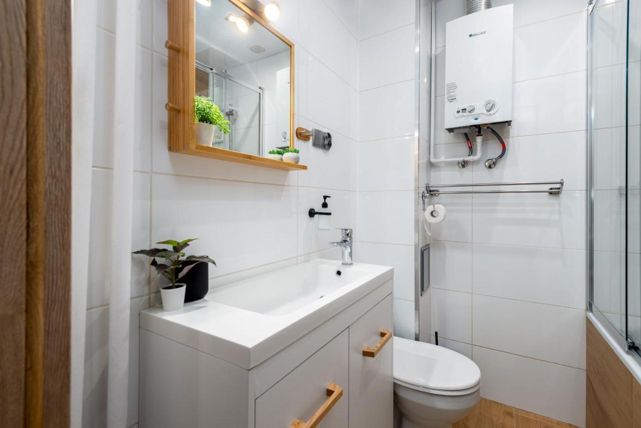 Kairos Apartments - City - Darmowy Parking, Scisle Centrum Κατοβίτσε Εξωτερικό φωτογραφία